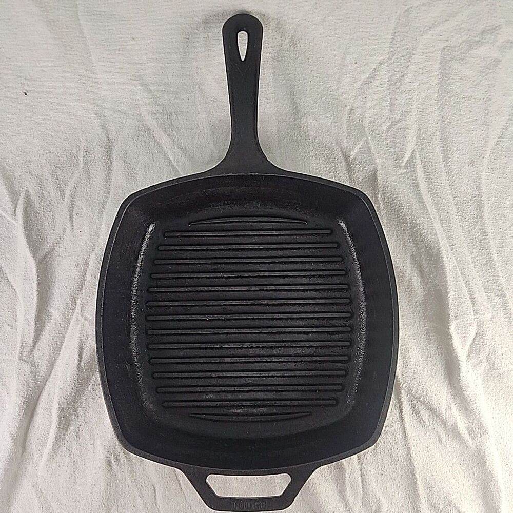 Cast Iron Griddle Lodge #5 Vintage 8SGP 10.5” Pan Double Handles USA